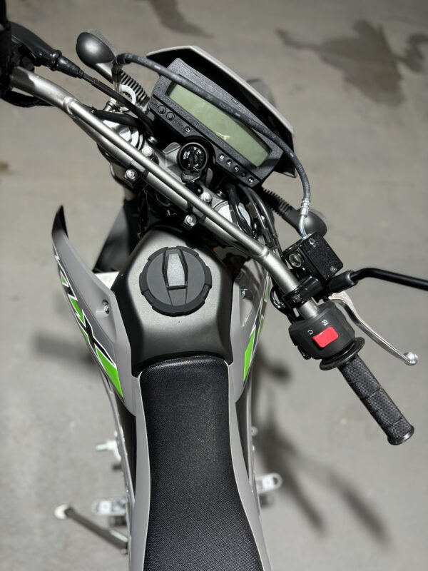 Kawasaki KLX 300 - Image 6