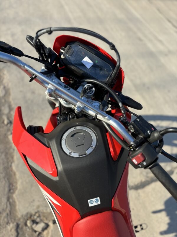 Honda XR 300 Tornado - Image 15