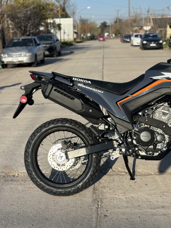 Honda XR 300 Tornado - Image 3